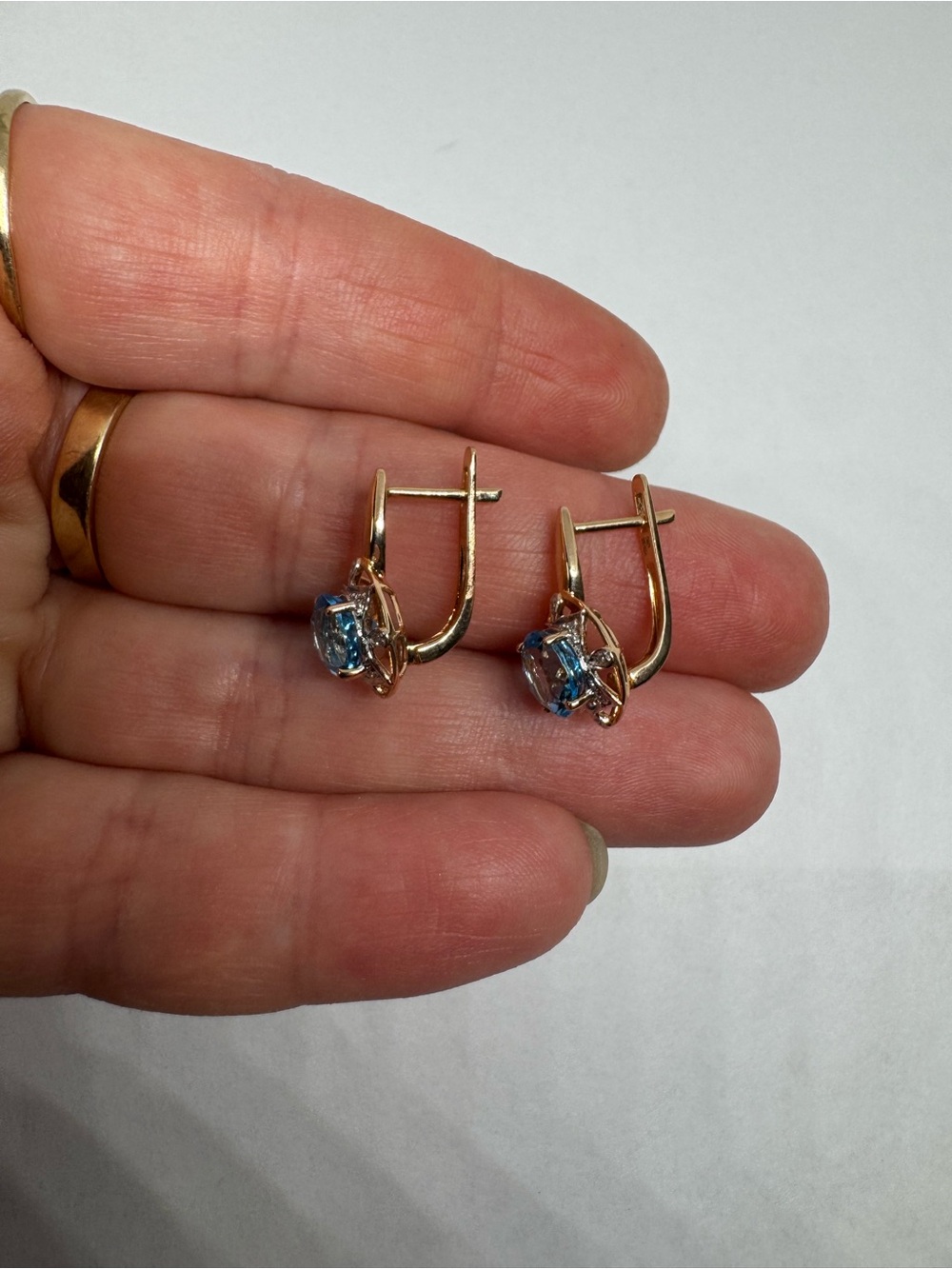 14K 585 Rose Gold Blue Topaz & Diamond Earrings - Picture 10 of 16